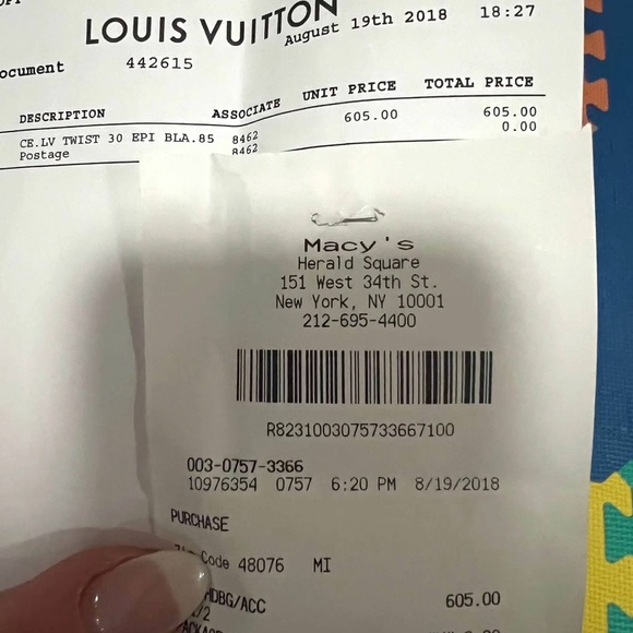 Authentic Louis Vuitton two tone belt - Picture 2 of 5